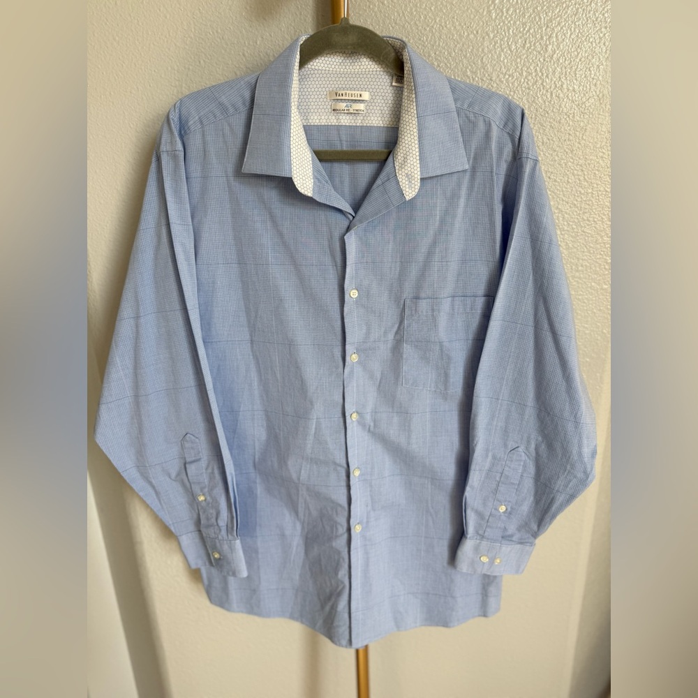Men's Van Heusen Light Blue Air Regular Fit Stretch Dress Shirt 17 1/2 32/33